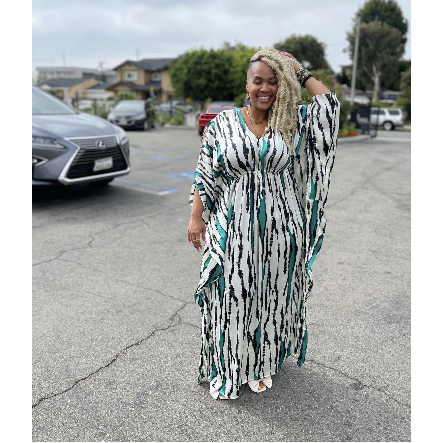 V-Neck Slit Sleeve Luxury Kaftan
